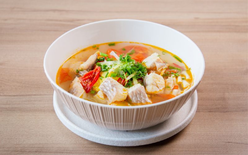Canh cá nấu chua kiểu Nam Bộ