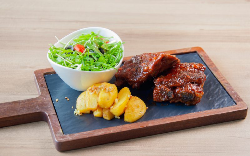 Sườn nướng xốt BBQ